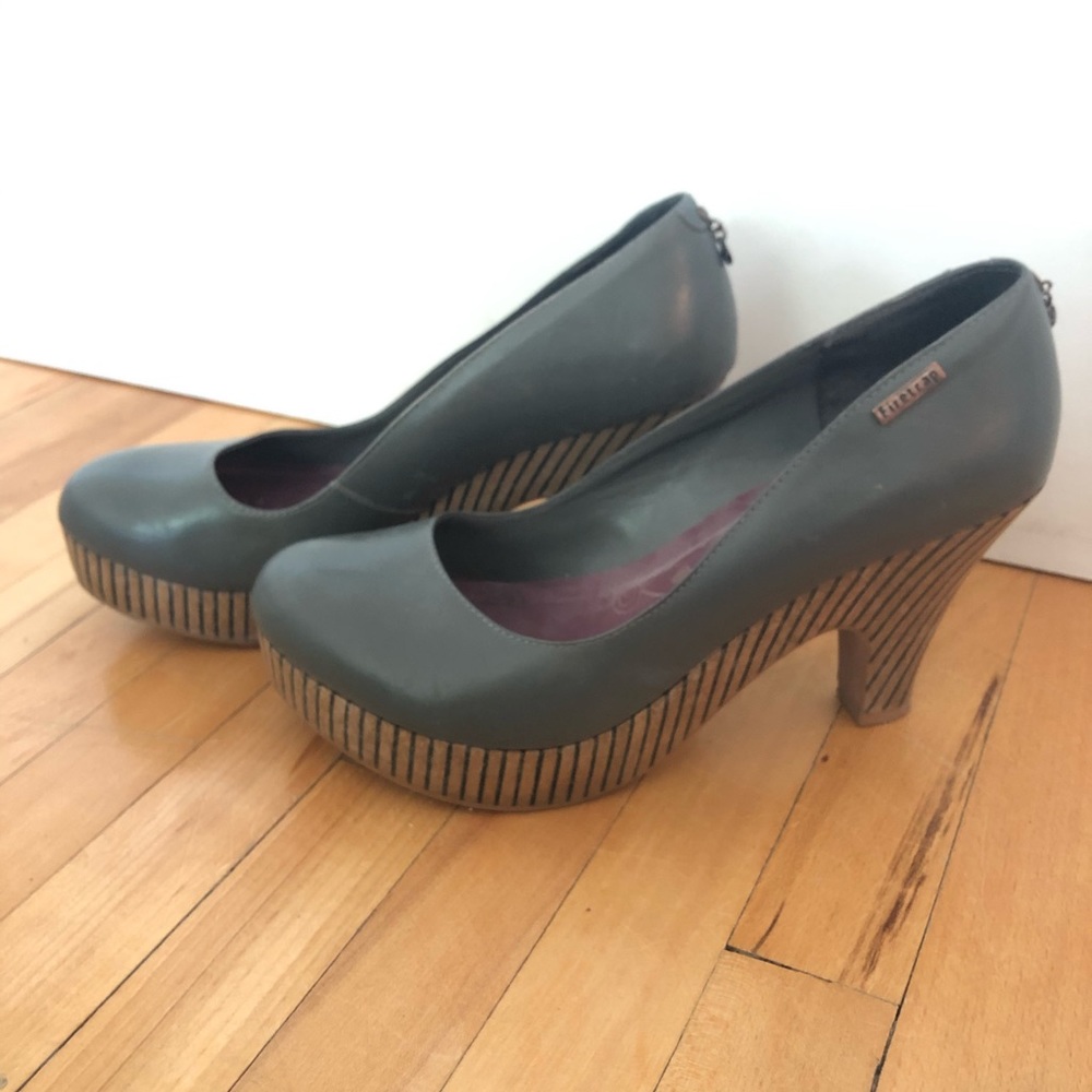 Firetrap grey platform heels w/ striped bottom, 9